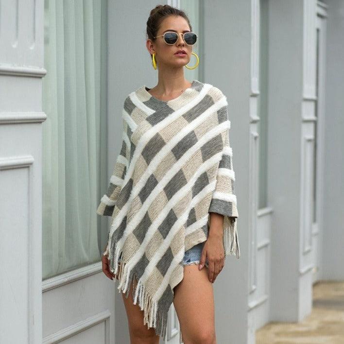 Poncho Feminino Britney Listrado Cor Variada - A peça-chave para um look sofisticado e moderno!